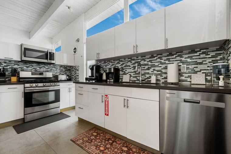 2875 E Wyman Dr, Palm Springs, CA 92262, photograph 13