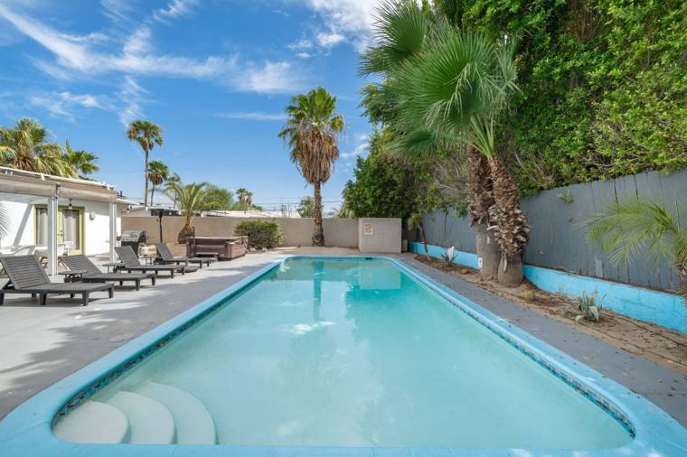 2875 E Wyman Dr, Palm Springs, CA 92262, photograph 24