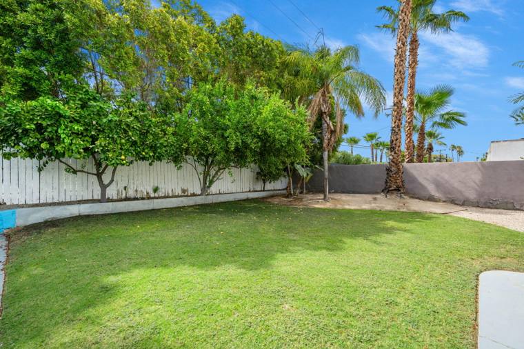 2875 E Wyman Dr, Palm Springs, CA 92262, photograph 28